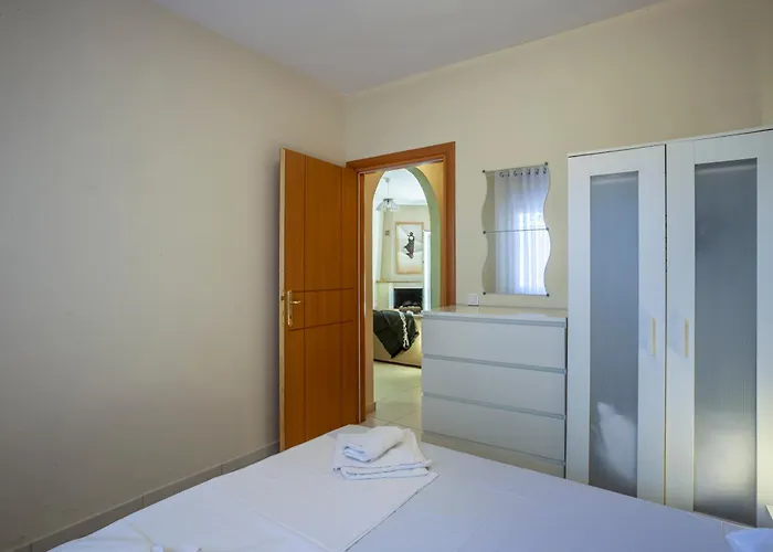 Kefi Apartment *